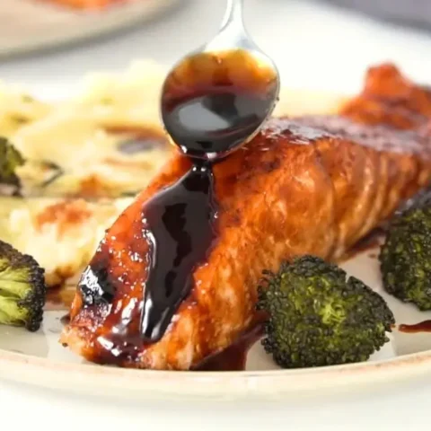Cheddar's Bourbon Glazed Salmon Recipe