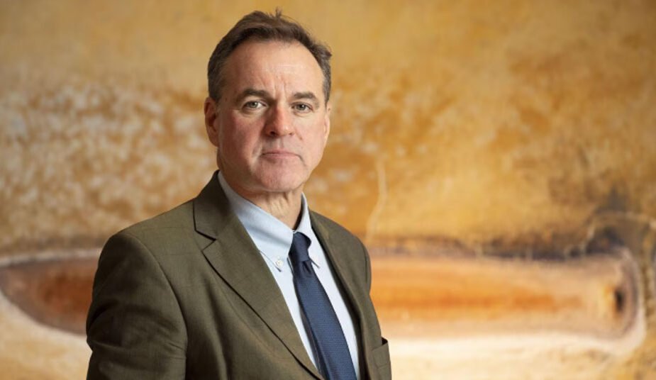 Niall Ferguson: The Controversial Historian Shaping Global Discourse